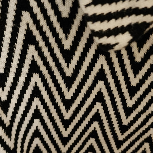 Chico’s Size 1 Black & White Striped Open Front Jacket - Picture 7 of 7